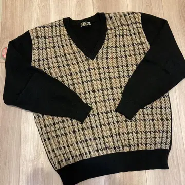 DAKS 울 v넥 니트 체크