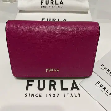 미사용 새상품급 훌라 Furla 명함지갑 카드/패스케이스 가죽