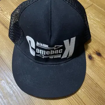 Comeback K 로고입 니캡 히라모토 렌 착용
