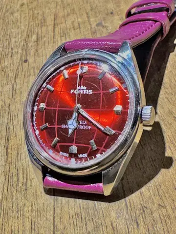 FORTIS 수동 와인딩 시계 레드 다이얼