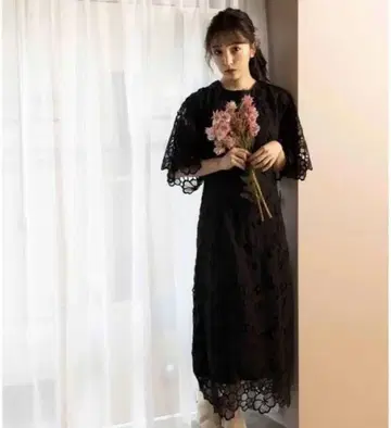 rosy luce FLOWER LACE DRESS 블랙 M