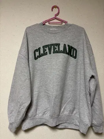 CLEVELAND 로고 그레이 맨투맨