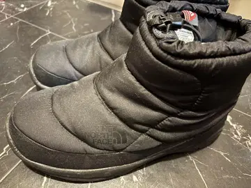 THE NORTH FACE 블랙 부츠