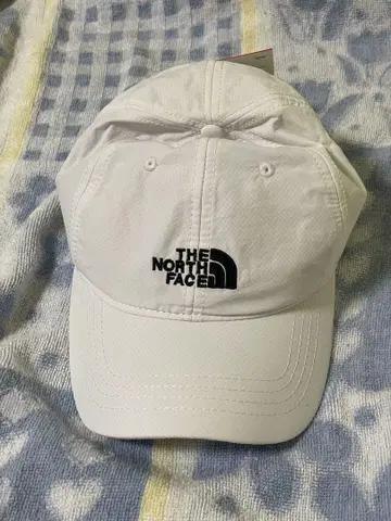 THE NORTH FACE 화이트 캡 택 포함