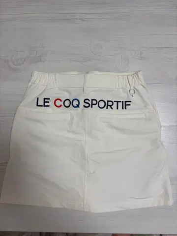 르꼬끄 LE COQ SPORTIF 골프 스커트 화이트 M