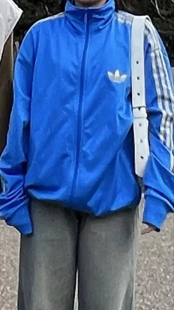 adidas 트랙 자켓 L 사이즈