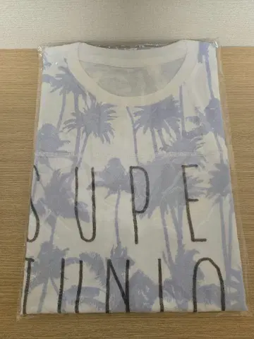 SUPER JUNIOR