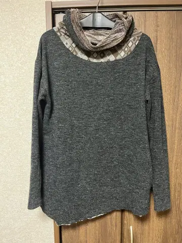 차이하네 볼륨 넥 MEN'S 니트 상의 블랙