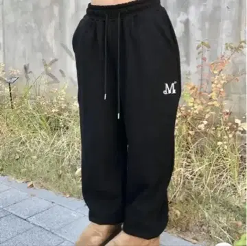 MUCENT 스웨트 팬츠 한국 브랜드