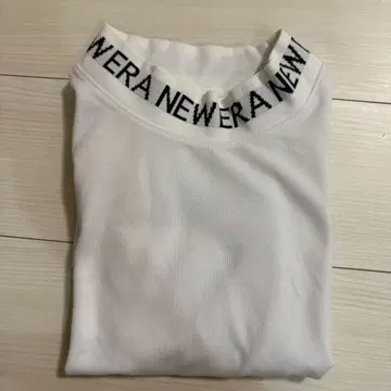 NEWERA 화이트 T셔츠