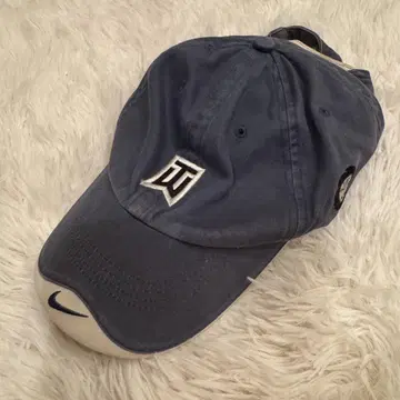 미야자키 피닉스 Nike Tiger Woods 캡 네이비