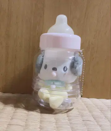 산리오 포차코 밀크 보틀 키링