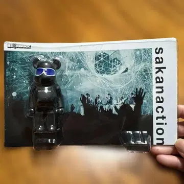 사카낙션 sakanaction 베어브릭