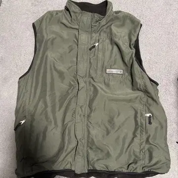 wearfirst 올리브 그린 베스트
