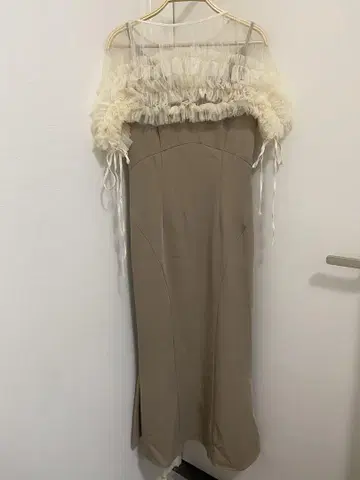ANDRESD 볼륨 소프트 튤 드레스