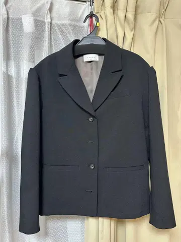TAUPE 블랙 테일러드 자켓