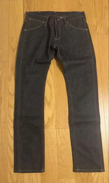 AKM Wrangler 콜라보 데님 S1129 바나나 실루엣