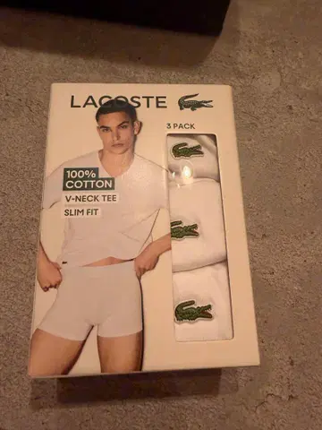 [ 미사용 새상품 ] LACOSTE T셔츠 3장 세트 V넥