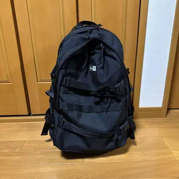 뉴에라 NEW ERA 블랙 백팩 35L