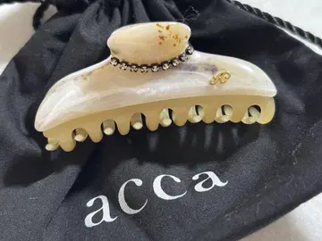 [ 새상품/완판 ] 아카 acca 클립 베이지 마블 헤어 클립