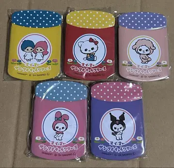 SWIMMER 스위머 산리오 캐릭터즈 병 모양 캔뱃지 5개 세트