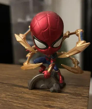 POPMART marvel 스파이더맨