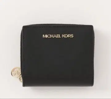 새상품 마이클코어스 MlCHAEL KORS 접이식 지갑 블랙 블랙