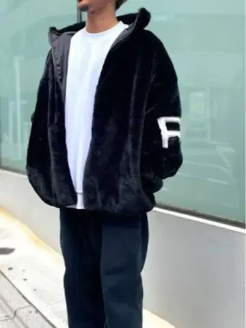 루카 인조 모피 자켓 복슬복슬 RVCA