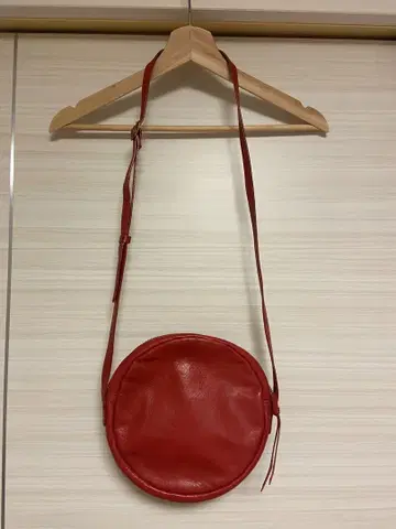 perche 빨간색 원형 백 숄더