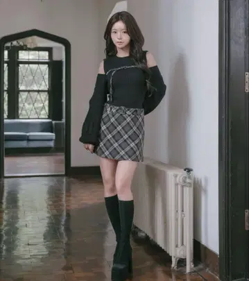 도킹 미들 허리 니트 미니 원피스