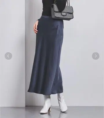 새상품급 UNITED ARROWS 새틴 머메이드 맥시 스커트 네이비 40