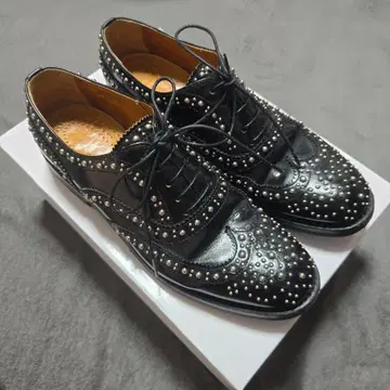 처치스  스터드 드레스 가죽 신발 블랙 35.5