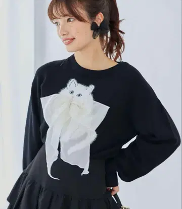 MAJESTICLEGON 복슬복슬 고양이 리본 니트 블랙