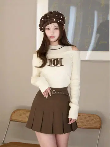 Darich 레이어드 라이크 로고 니트탑