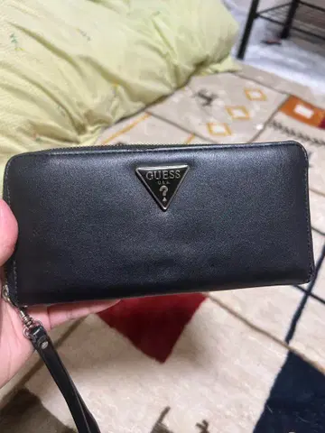 GUESS 블랙 장지갑