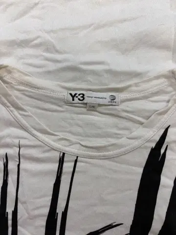 Y-3 그래픽 티셔츠 L 사이즈