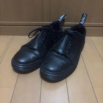 닥터마틴 주름 가죽 UE9 25.5cm