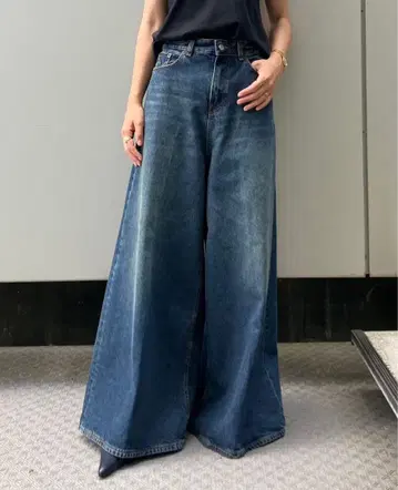 HAIKURE 하이클 와이드 실루엣 데님