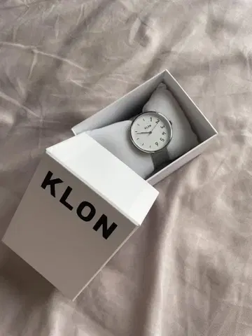 Klon 아날로그 손목시계 실버 메쉬 밴딩