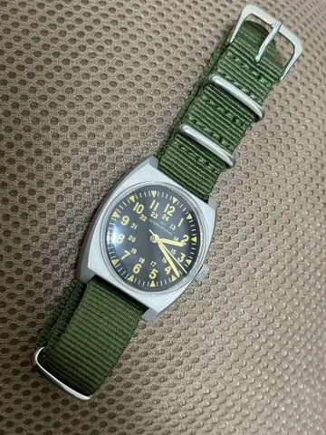 IWC 밀리터리 워치 수동 와인딩 영국군