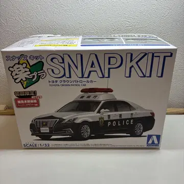 [ 미개봉 새상품 ] 락플라 SNAP KIT 도요타 크라운 패트롤카
