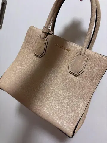 마이클코어스 MICHEAL KORS 베이지 가죽 토트백