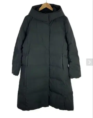 UNIQLO 심리스 다운 M 사이즈 시착만 한 상품