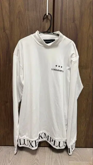 LUXEAKMPLUS 화이트 긴팔 셔츠 골프
