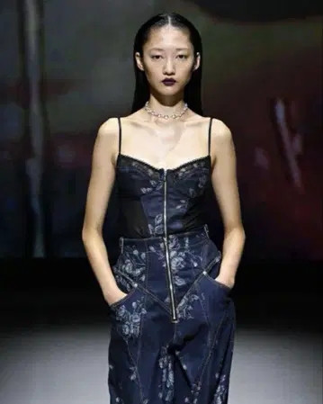 ROSE DENIM BUSTIER FETICO25ss 사이즈 1 완판템