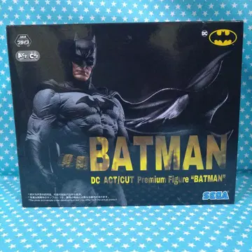 BATMAN DC ACT/CUT Premium Figure