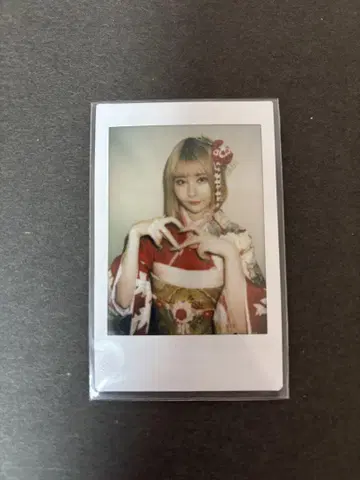 센리츠 카나노 폴라로이드