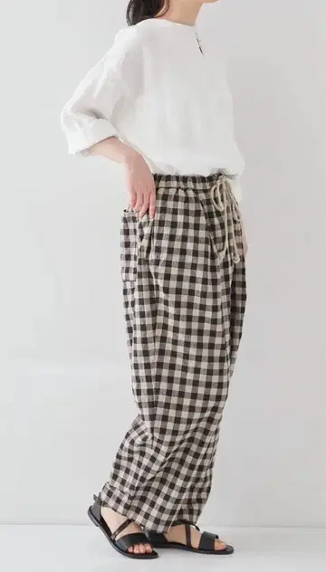 네스트로브 깅엄 테이퍼드 팬츠