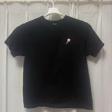 트와이스 산리오 티셔츠 완판템