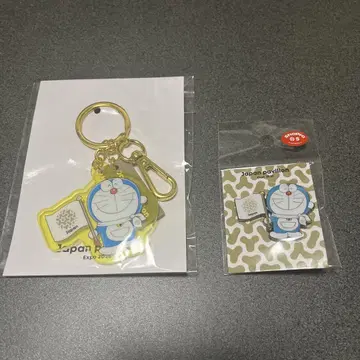 [ 새상품 미개봉 ] 만박 일본관 도라에몽 핀 배지 키링